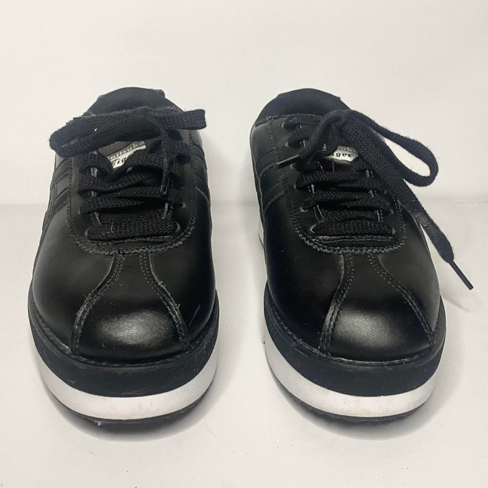 Onitsuka Tiger by ASICS Expresive Sneaker Women's Sneaker- Size 6